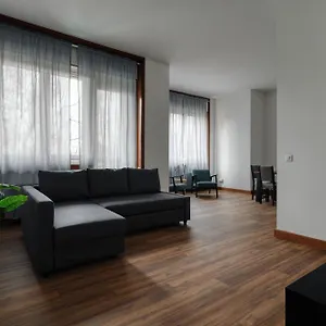 Joivy Chic 3-bed Flat Near Colonne Di San Lorenzo Milán